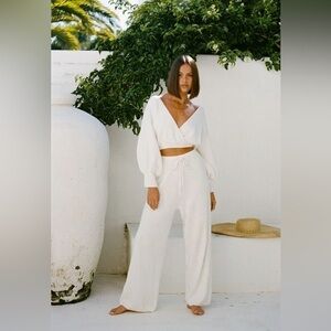 SABO Lyion Pants Size M High Waisted Relaxed Fit Pants Soft Cream Resort Vaca